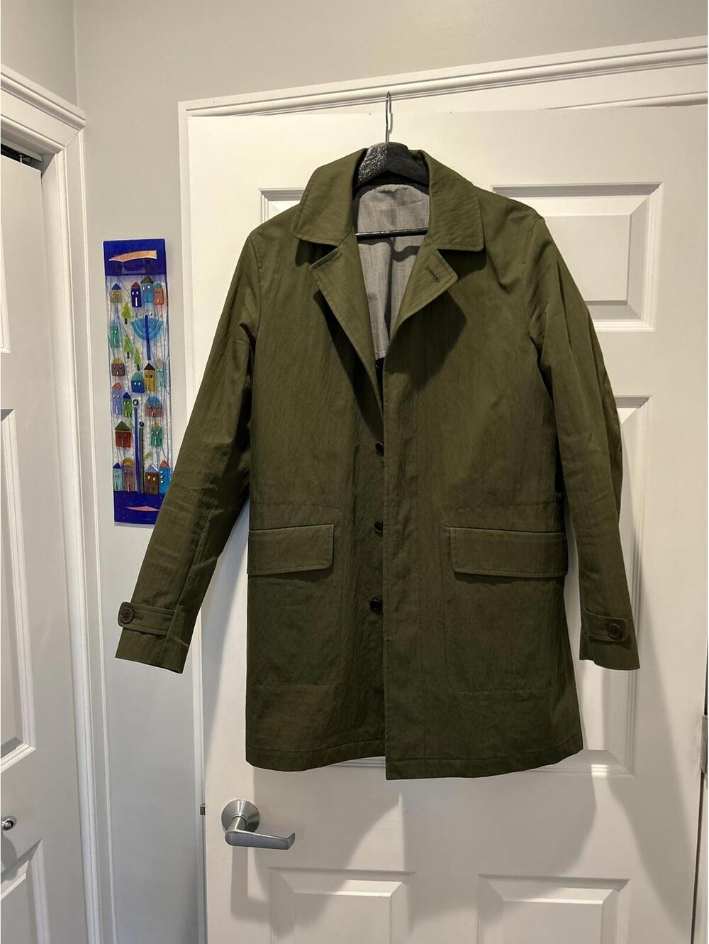 Charles Tyrwhitt Men's Olive Green Trench Coat, Size 38R